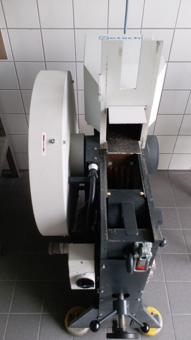 Backenbrecher